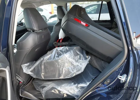 2022 Toyota Rav4 Xle Premium z USA, uszkodzony, nr VIN 2T3C1RFV1NW202494